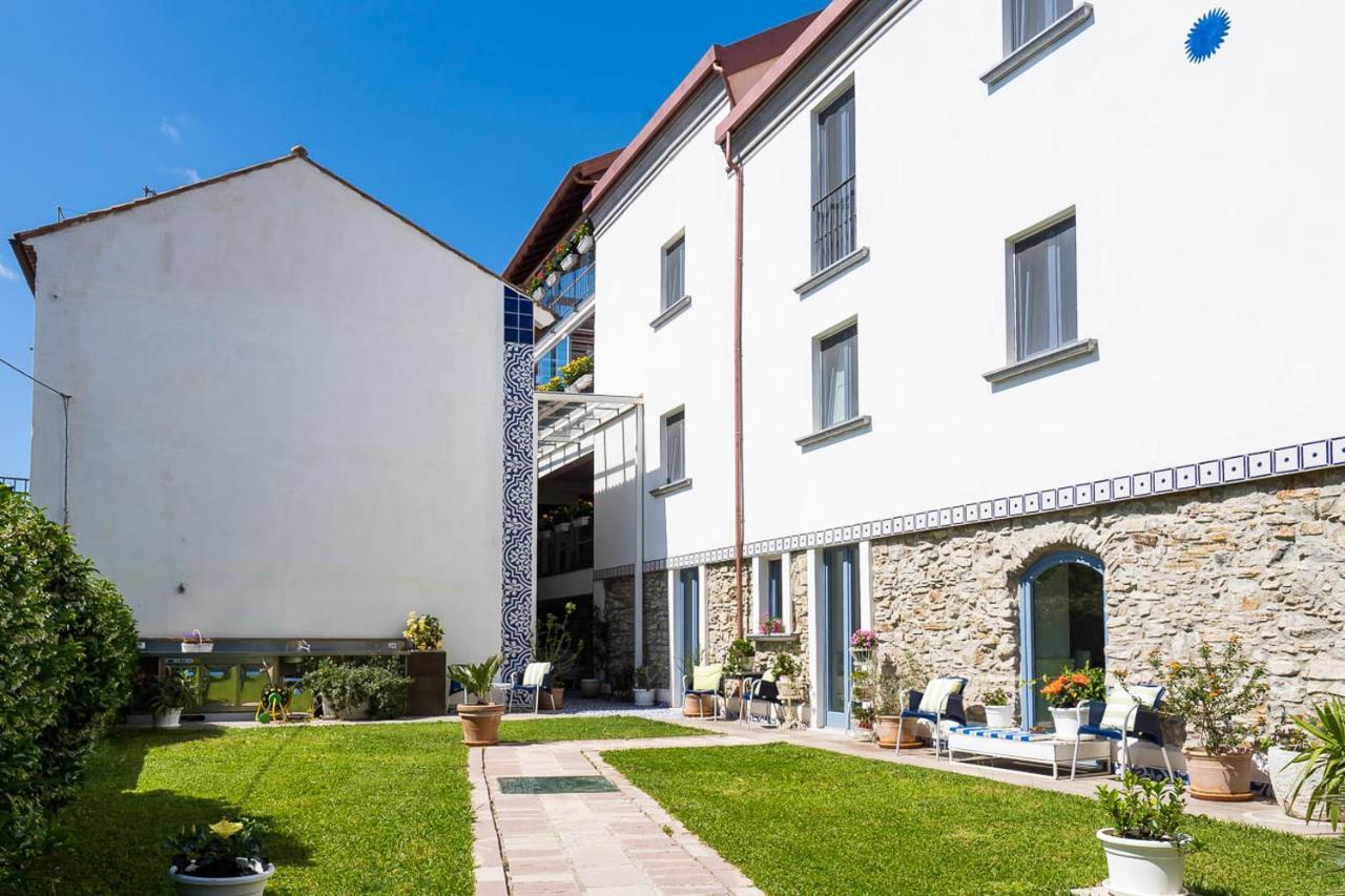 Ispani Inn Resort Exteriör bild